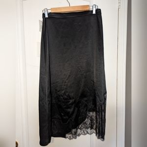 NEW Wilfred Black Sonnet Skirt in size 6